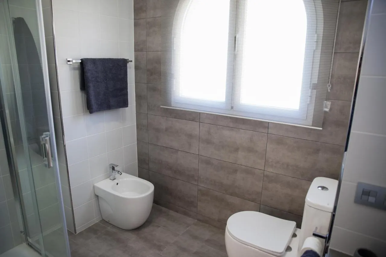 Spacious 200 Sq.M. Penthouse With Sea View Terraces Torremolinos 0*,